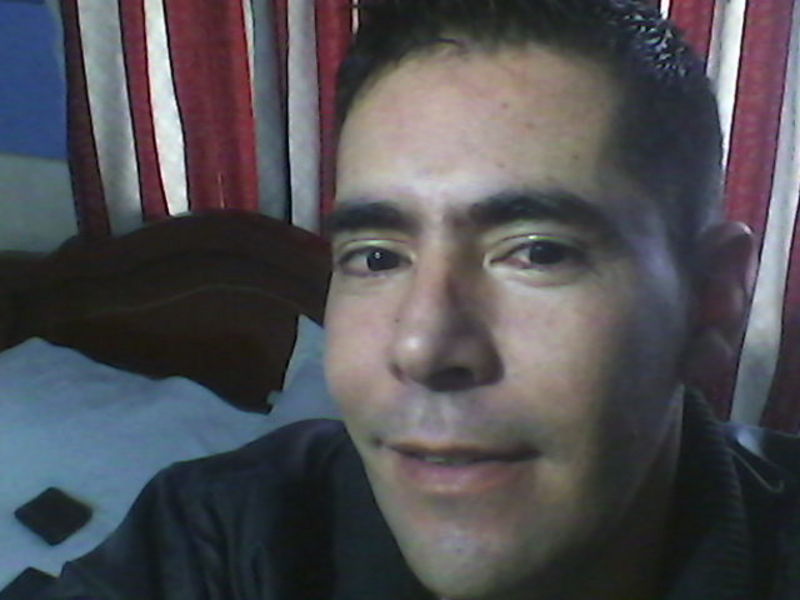 Date this pretty Colombia man Fernando 40 from Mosquera CO14487