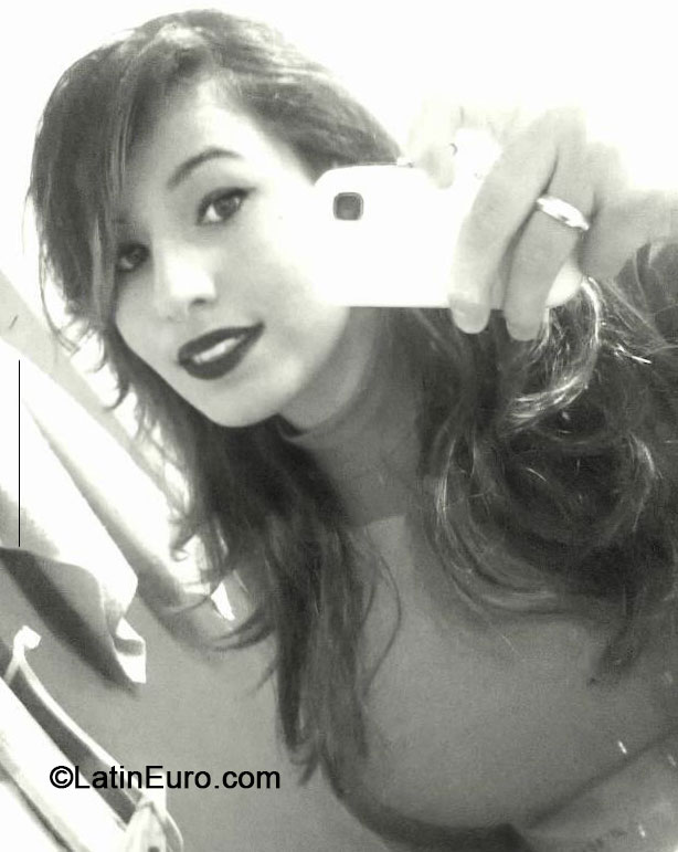Date this funny Brazil girl Alice from Ponta Grossa BR8265