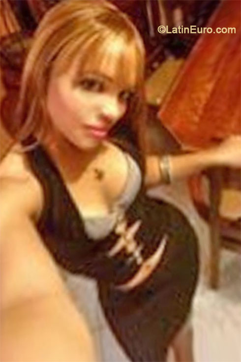 Date this good-looking Dominican Republic girl Jazmin from Santo Domingo DO55744