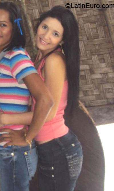 Date this hot Brazil girl Diana from Ipatinga BR8296