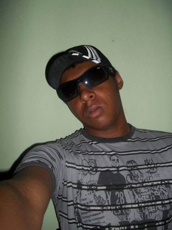 Date this sultry Brazil man Wender from Goiania BR8376