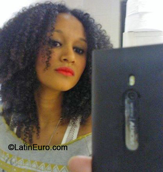 Date this georgeous Brazil girl Ane from Maceio BR8410