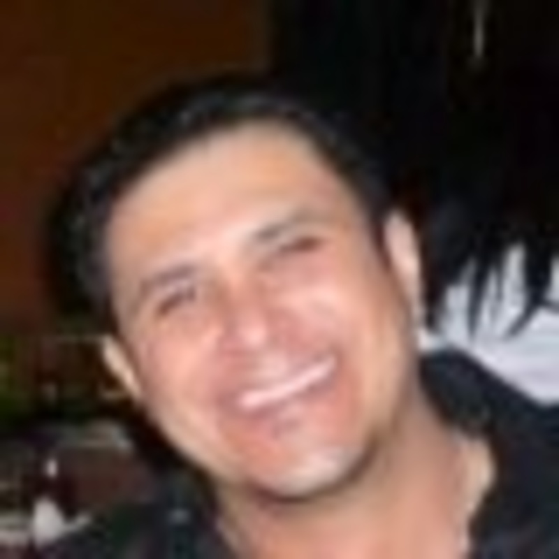 Date this georgeous United States man Robert1968 from San Antonio US14755