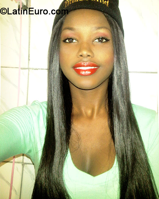 Date this stunning Jamaica girl Kali from St. Ann JM1506