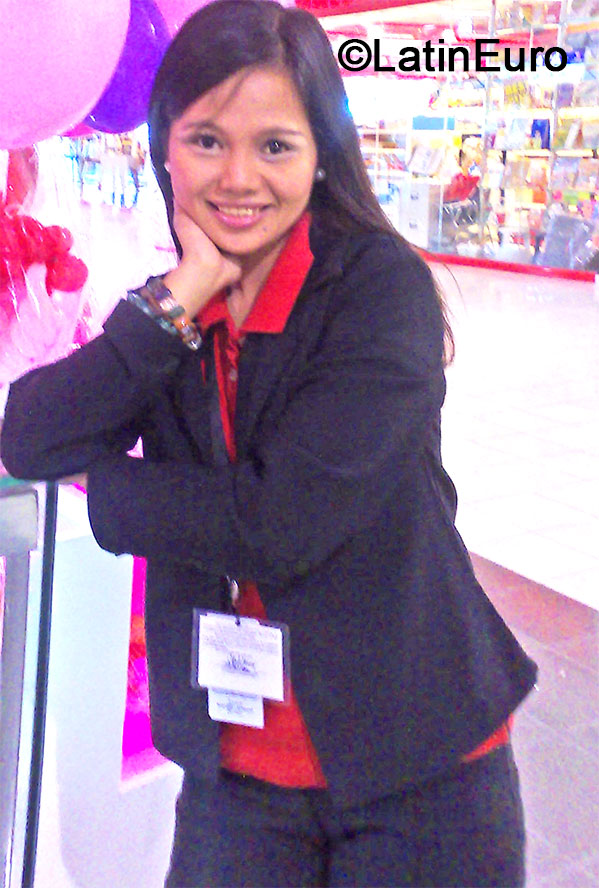 Date this gorgeous Philippines girl Mylyn from Manila PH602
