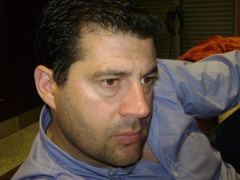 Date this sultry United States man Dennis from Los US14777