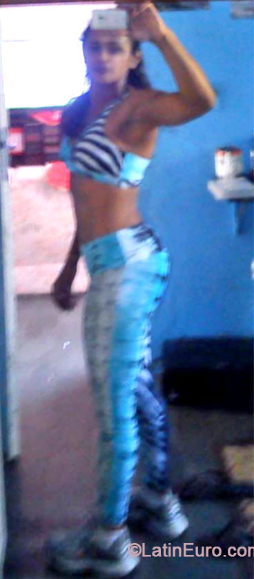Date this sensual Brazil girl Lucimar from Campinas BR8481