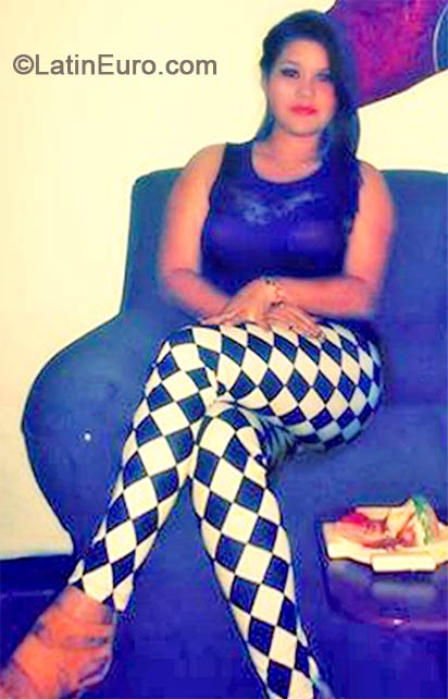 Date this funny Venezuela girl Aransa from Maracaibo VE154