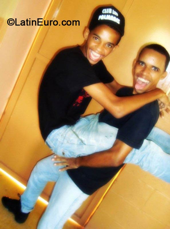 Date this voluptuous Dominican Republic man Anthonys from Santo Domingo DO18501