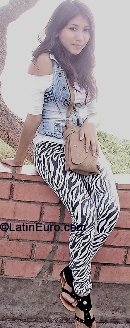 Date this charming Peru girl Rous from Lima PE924