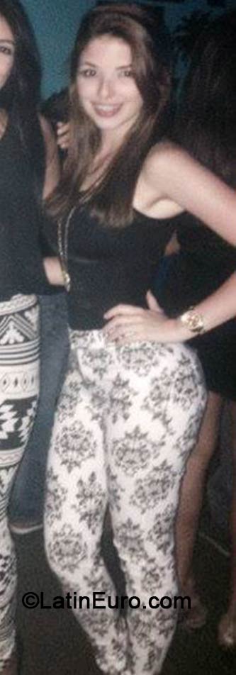 Date this charming Venezuela girl Karla from Anzoategui VE164