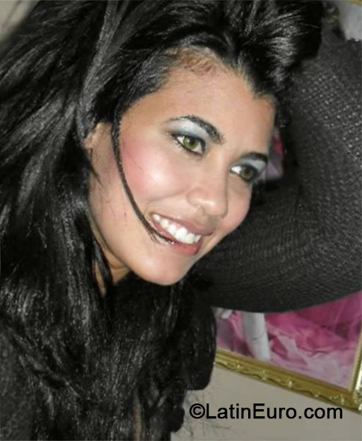 Date this tall Brazil girl Lola from Juiz De Fora BR8678