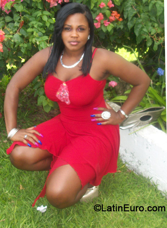 Date this passionate Jamaica girl Tanesha from Montego Bay JM1591
