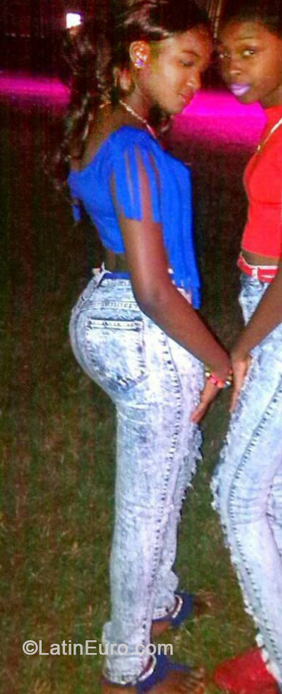 Date this tall Jamaica girl Shantel from Kingston JM1644