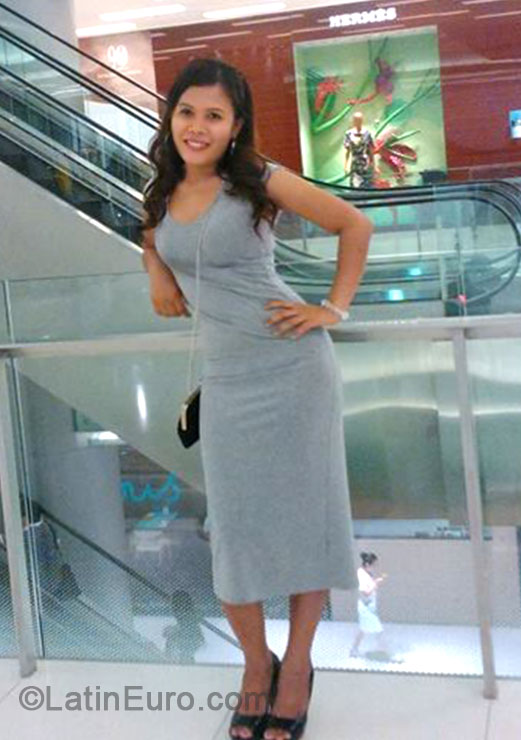 Date this pretty Philippines girl Shane from Manila PH638