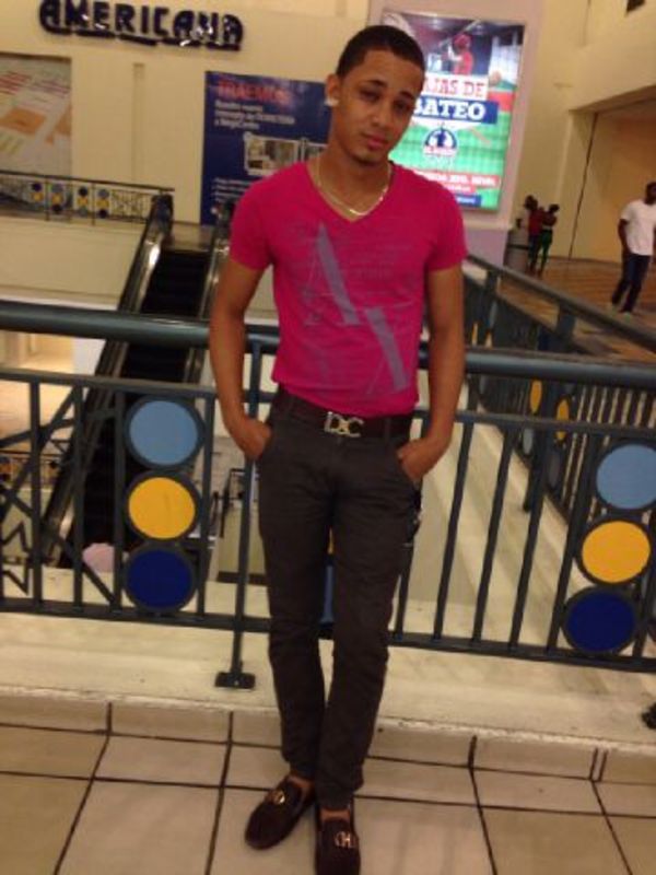 Date this nice looking Dominican Republic man Bladimir from Santo Domingo DO19000