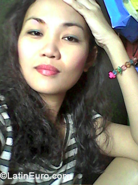 Date this hard body Philippines girl Mary-ann from Davao City PH643