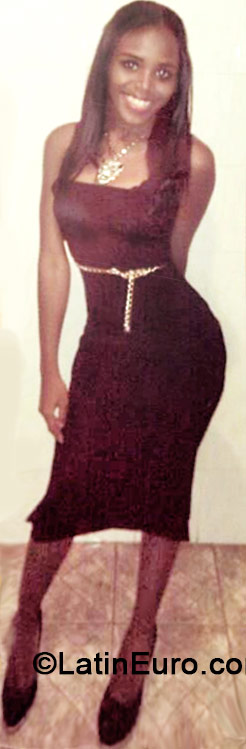 Date this hot Jamaica girl Kadijia from Kingston JM1672