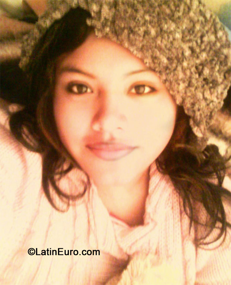 Date this cute Peru girl Anghysan from Arequipa PE983