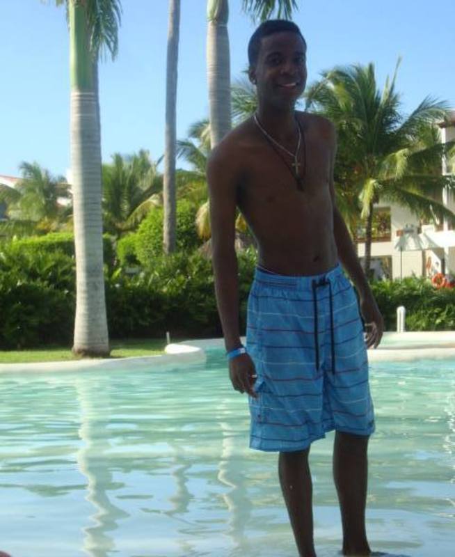 Date this good-looking Dominican Republic man Bladimir from La Romana DO19238