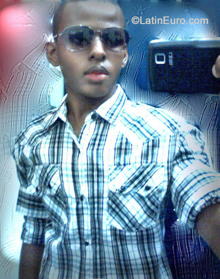 Date this hot Brazil man Joab from Salvador BR8846