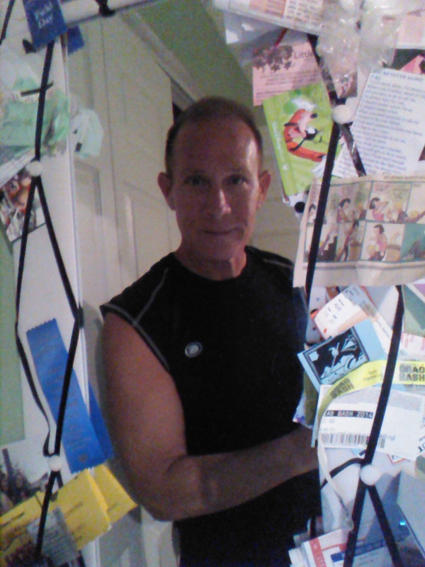 Date this beautiful United States man James from Weston US15139