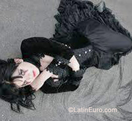 Date this tall Honduras girl Aracely from Tegucigalpa HN1093