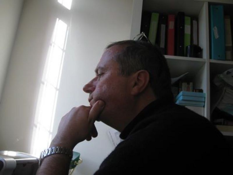 Date this good-looking United States man Joan from California US15170