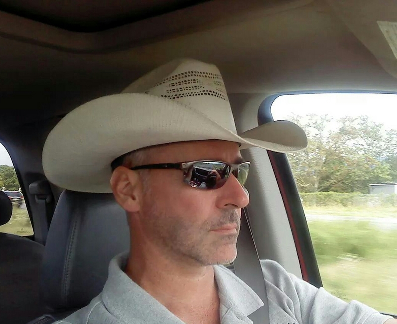 Date this georgeous United States man Ram1mil from Middleburg US15187