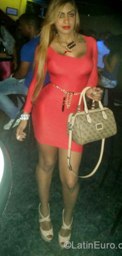 Date this foxy Spain girl Yusettie from Barcelona ES285