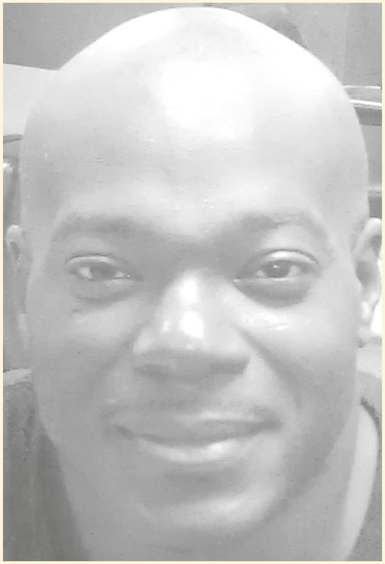 Date this young United States man Irving from Clearwater US15273