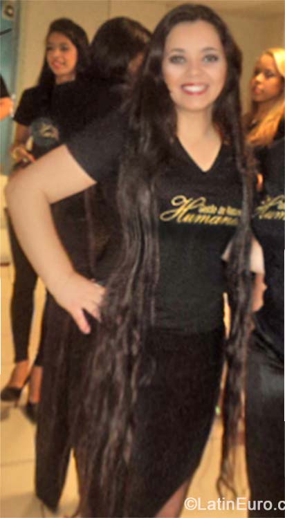 Date this cute Brazil girl Daiana from Belo Horizonte BR8938