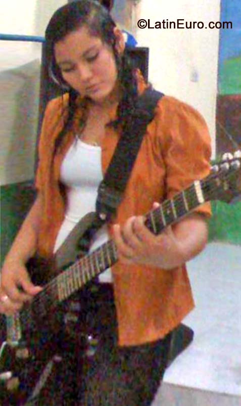 Date this charming Brazil girl Dayana from Sao Luis BR8939