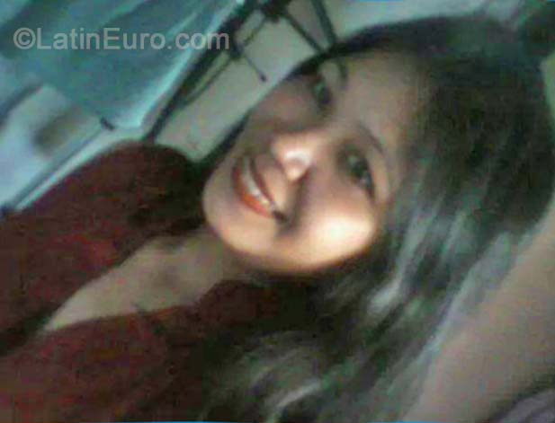 Date this gorgeous Philippines girl Monena from Manila PH667