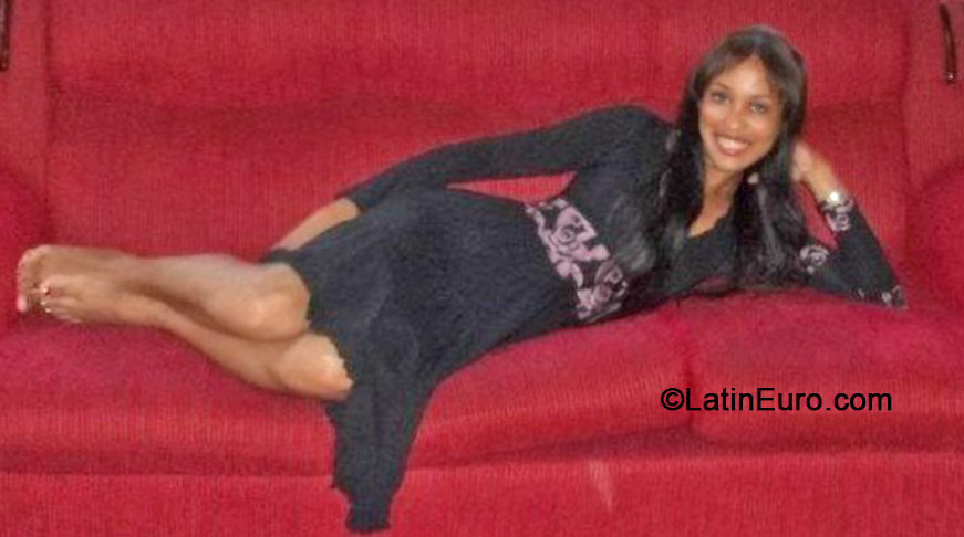 Date this hot Brazil girl Fernanda from Rio de Janeiro BR8965