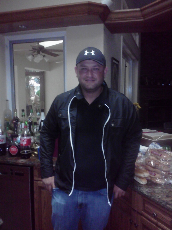 Date this cute Colombia man Giovanni from Pereira CO15994