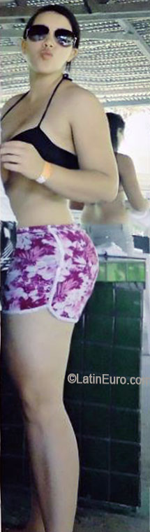 Date this pretty Brazil girl Fernanda from Mirante BR8994