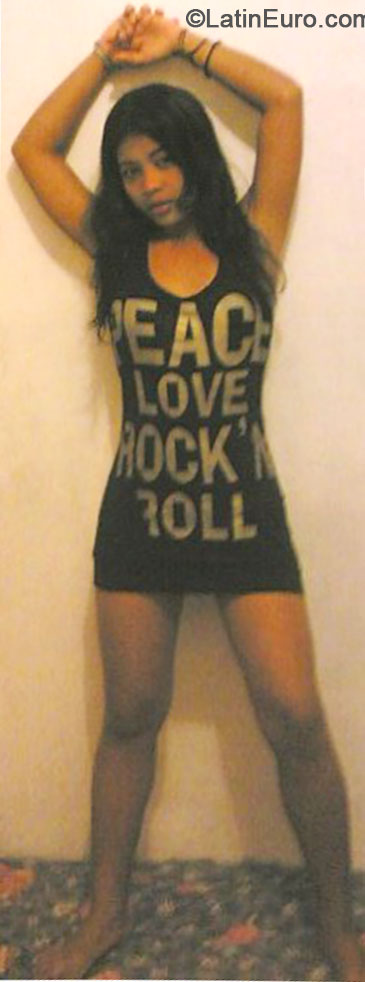 Date this athletic Philippines girl Mira from Cebu City PH692