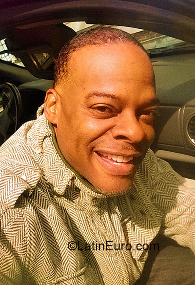 Date this sultry United States man Sonny from Los Angeles US15464