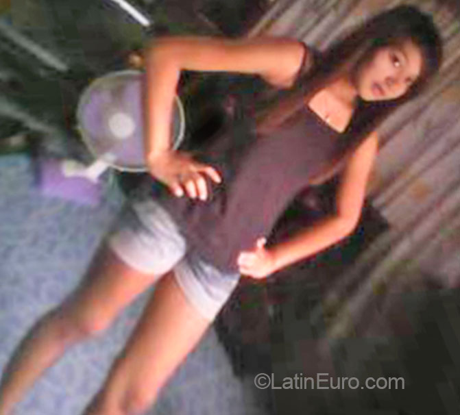 Date this beautiful Philippines girl Jex xa from Cotabato City PH714
