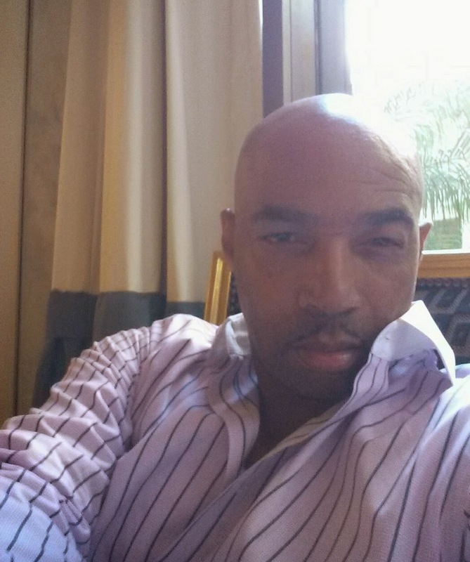 Date this fun United States man Mutani from Los Angeles US15567