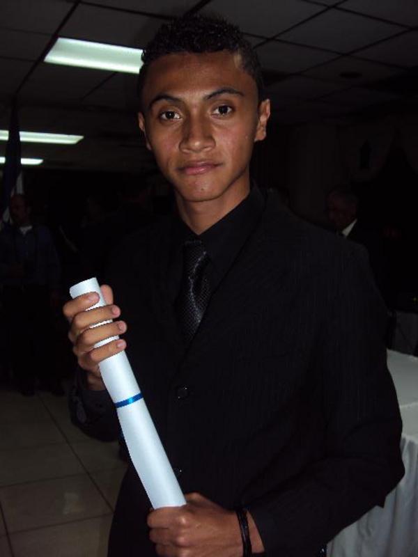 Date this exotic Honduras man Allan gonzalez from Tegucigalpa HN1226