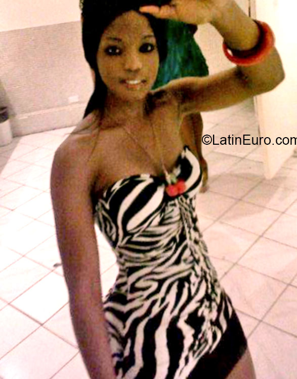 Date this hot Jamaica girl Ava Dawn from Kingston JM2523