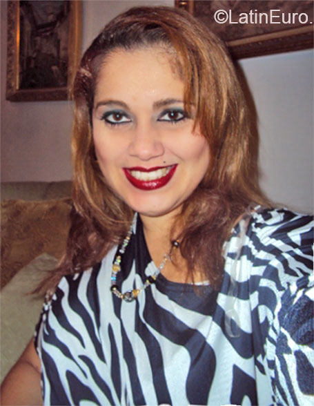 Date this funny Venezuela girl Mary Claudia from Caracas VE345