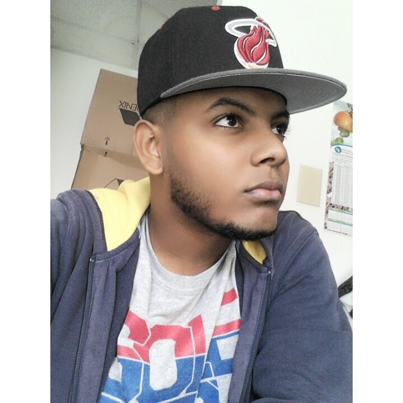 Date this voluptuous Dominican Republic man Alex diaz from Santiago DO20751
