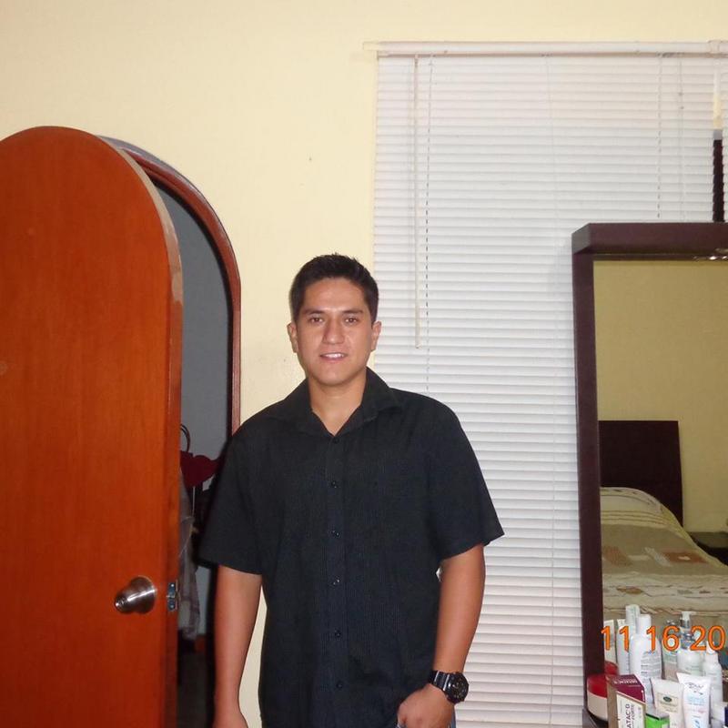 Date this happy Peru man Victor from Trujillo PE1040