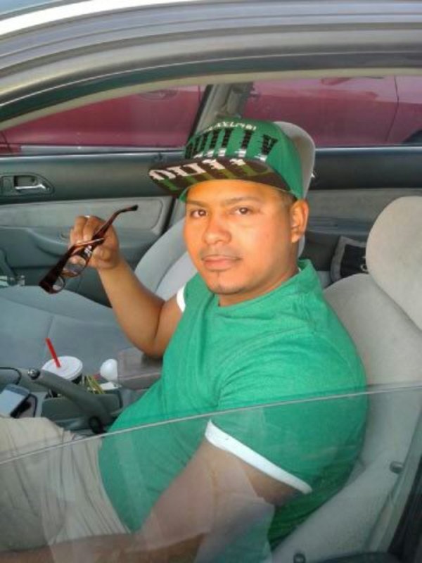 Date this athletic United States man Bucando from Philadelphia US15830