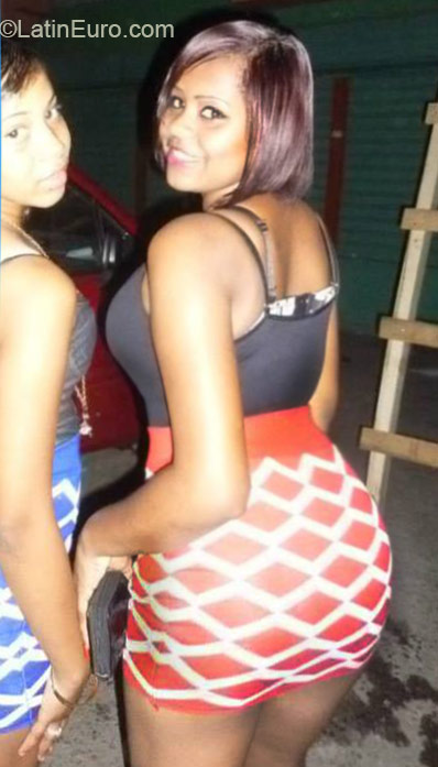 Date this beautiful Dominican Republic girl Darleny from Santo Domingo DO21200