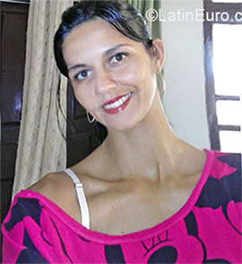 Date this happy Brazil girl Weronica from Aracaju BR9215