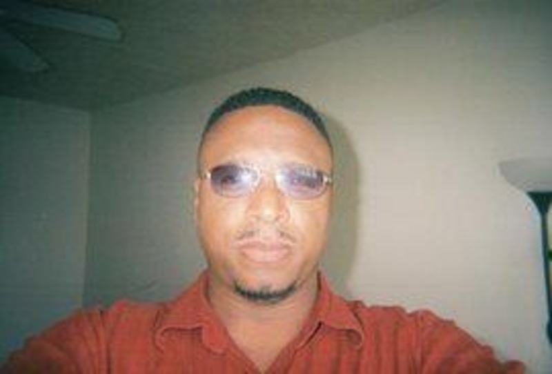 Date this pretty United States man CDS from San Diego US15891